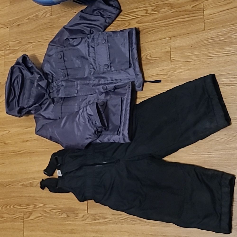 Sz2T snowsuit